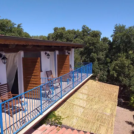 鲁里佛农家乐 *